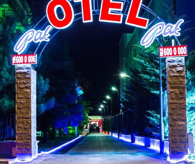 Pak Otel