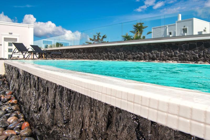 ペンション Abasa Suites