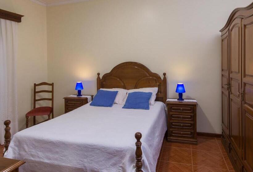 بنسيون Alojamento Correia