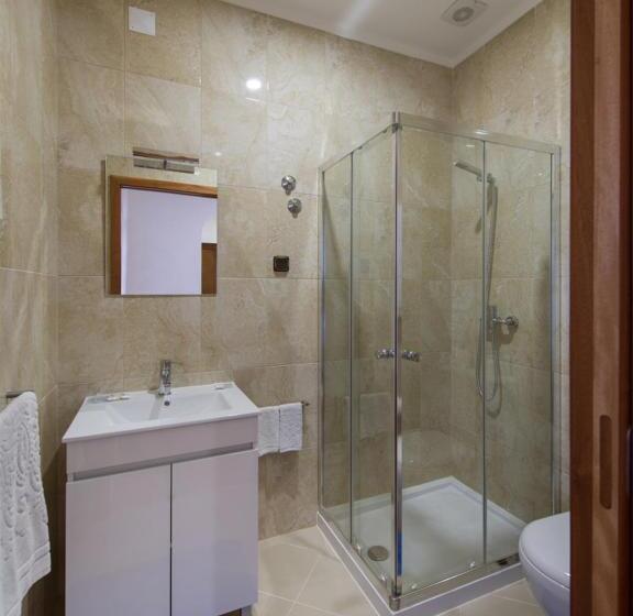 بنسيون Alojamento Correia