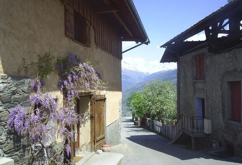 פנסיון B&b   La Portette