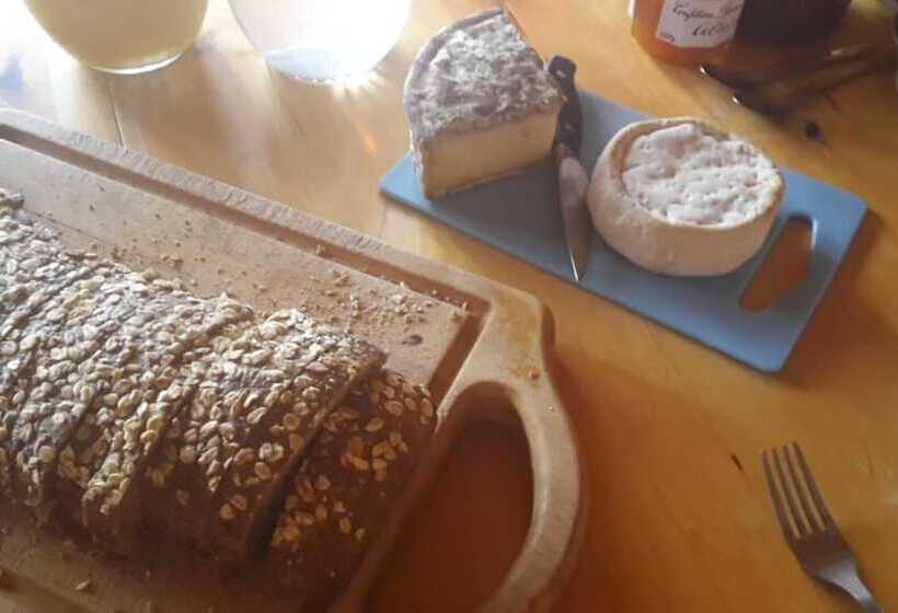 פנסיון B&b   La Portette