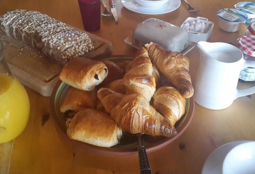 פנסיון B&b   La Portette