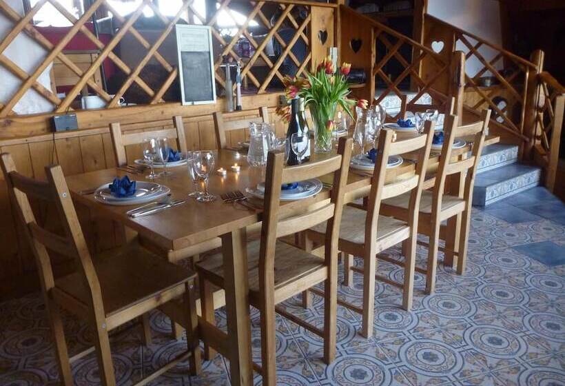 פנסיון B&b   La Portette