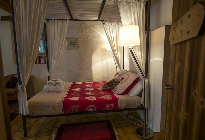 פנסיון B&b   La Portette