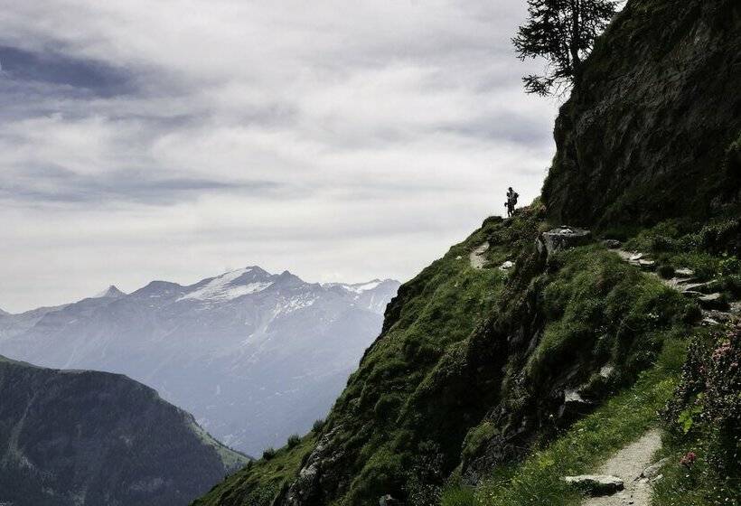 פנסיון B&b   La Portette