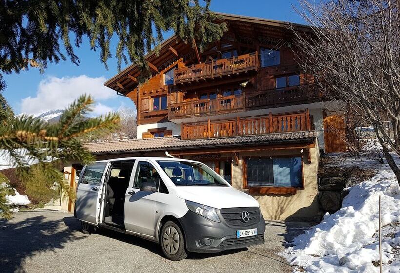 بنسيون Chalet Le Paradou