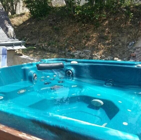 Пансион Les Voies Blanches