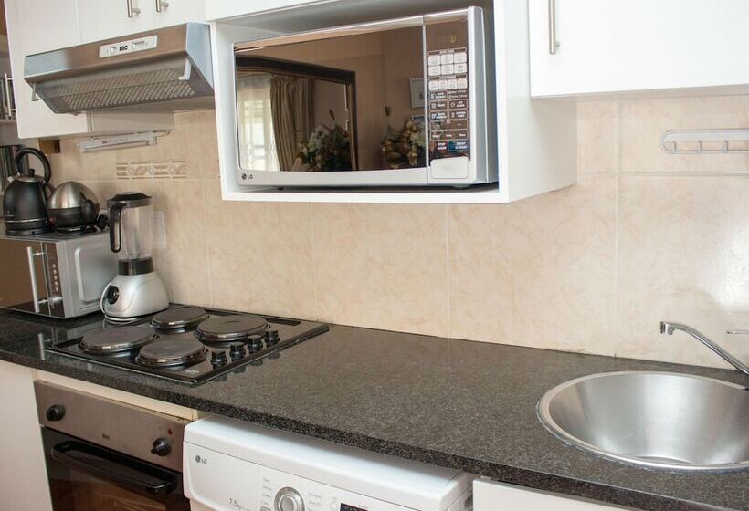 Пансион Onyx On Sycamore