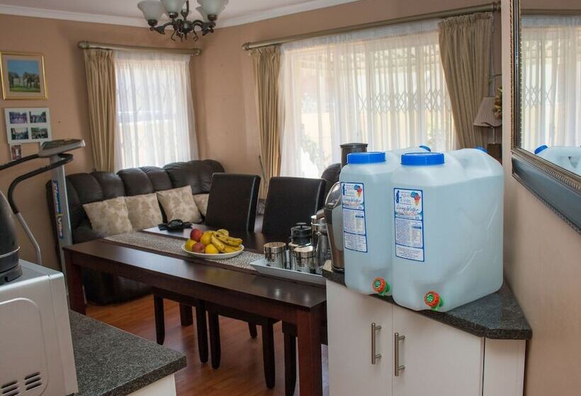 Пансион Onyx On Sycamore