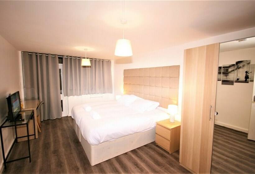 膳宿费 Parfett Guest House