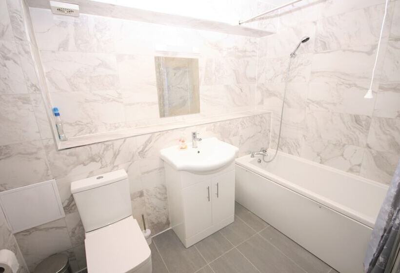 膳宿费 Parfett Guest House