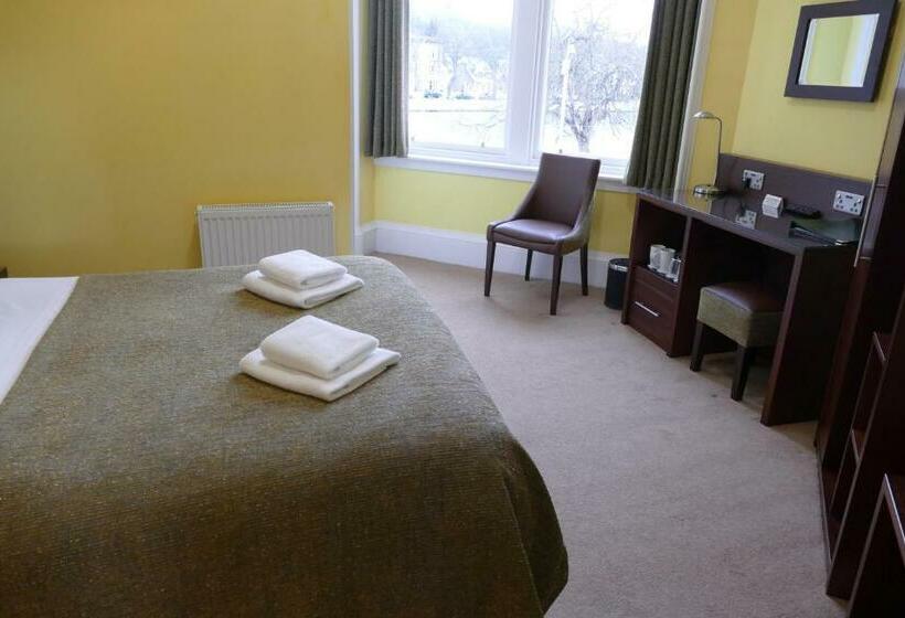 بنسيون Strathness House