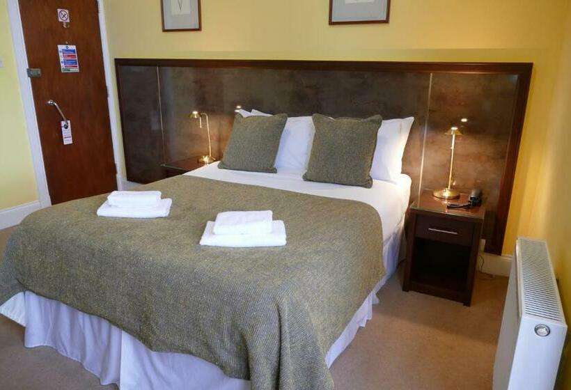 بنسيون Strathness House