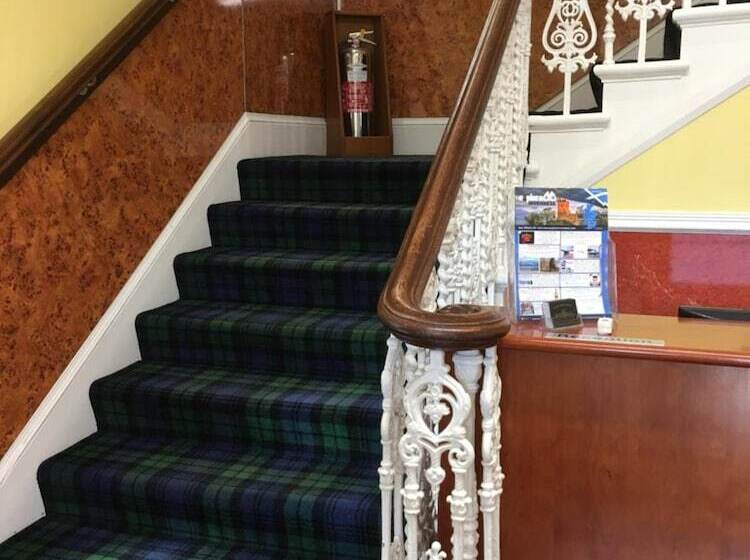 بنسيون Strathness House