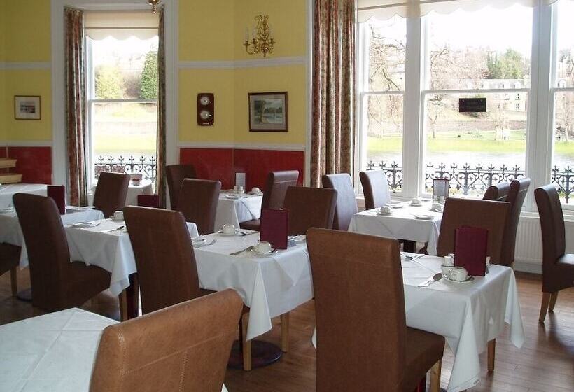 بنسيون Strathness House