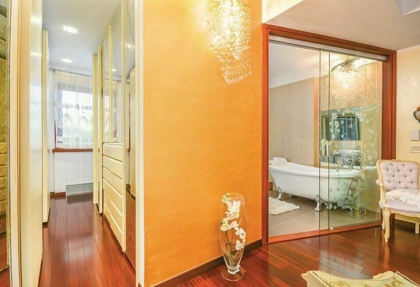 פנסיון Villa Anamarija