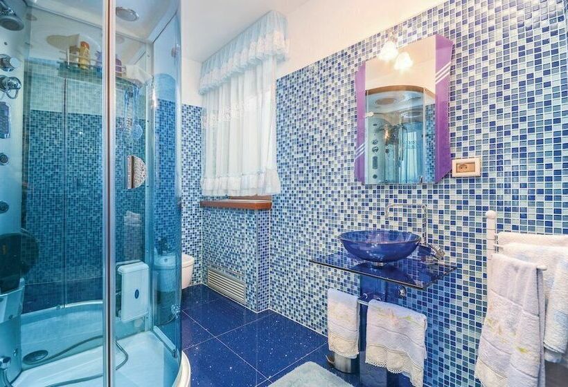 פנסיון Villa Anamarija