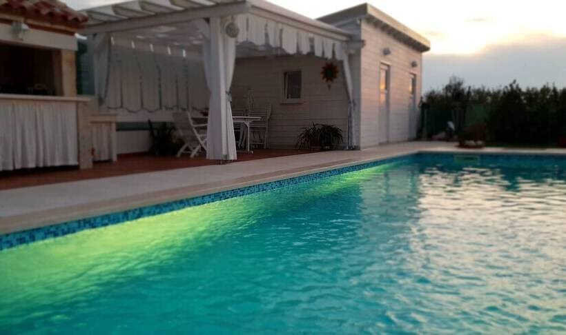 פנסיון Villa Anamarija