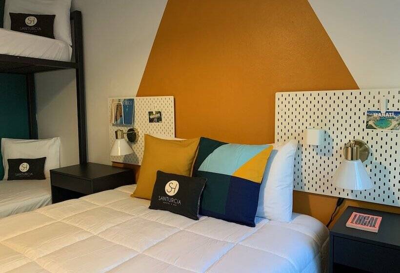 Santurcia Hostel   Adults Only