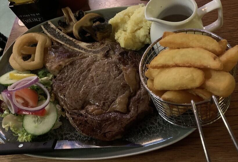 The Dog & Doublet Inn