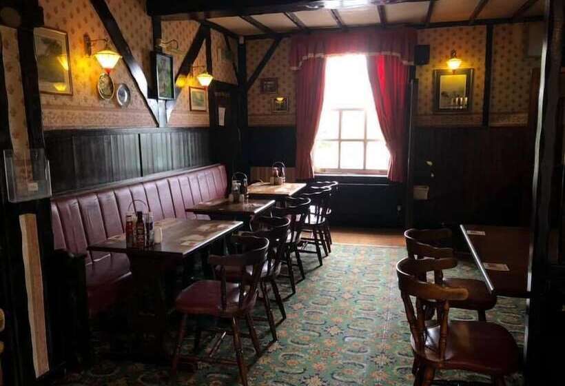 The Dog & Doublet Inn