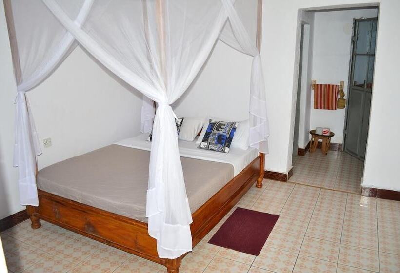 African Wagtail Hostel