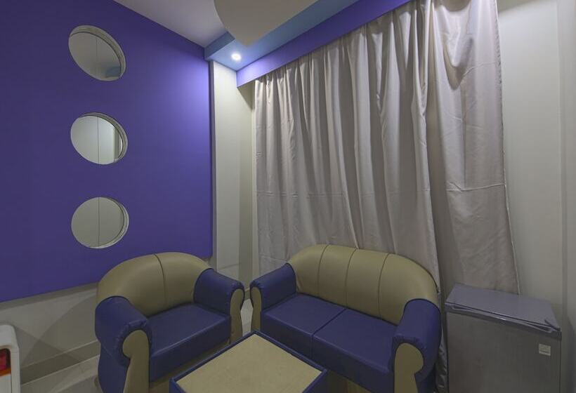 Palette Muscat Al Bayrahaa