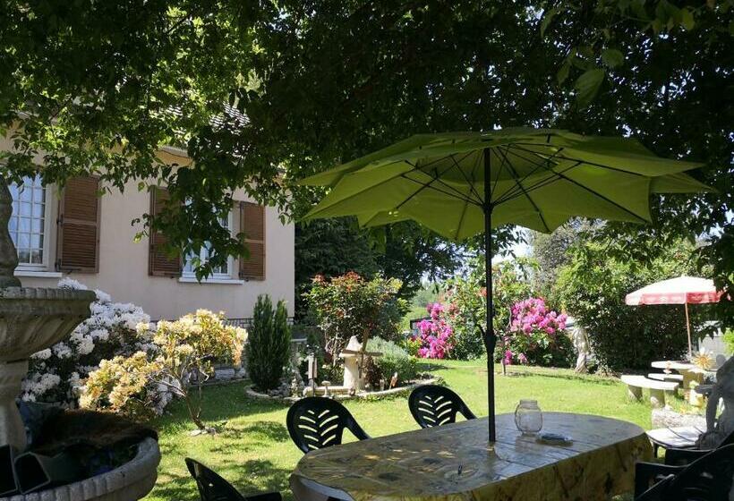 Bed and Breakfast Au Jardin Fleuri