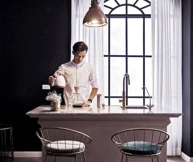 تختخواب و صبحانه Madam's Mansion Homestay