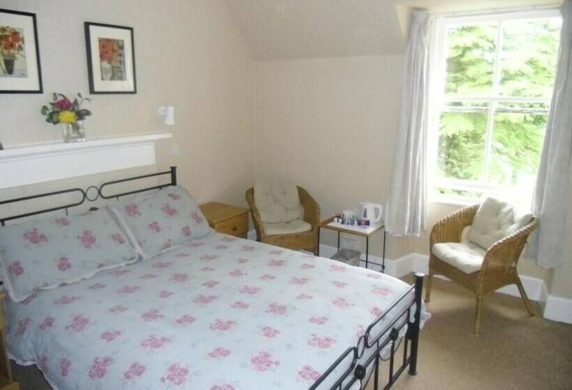 فندق فئة نجمة واحدة The Ormidale