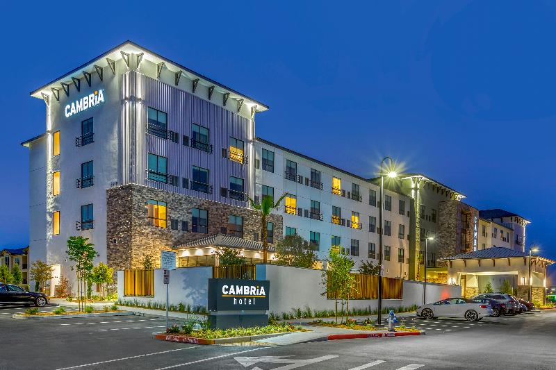 Отель Centro Sonoma Wine Country, Tapestry Collection Hilton