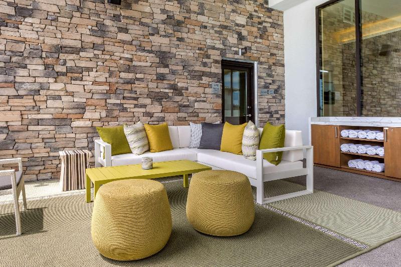 Отель Centro Sonoma Wine Country, Tapestry Collection Hilton