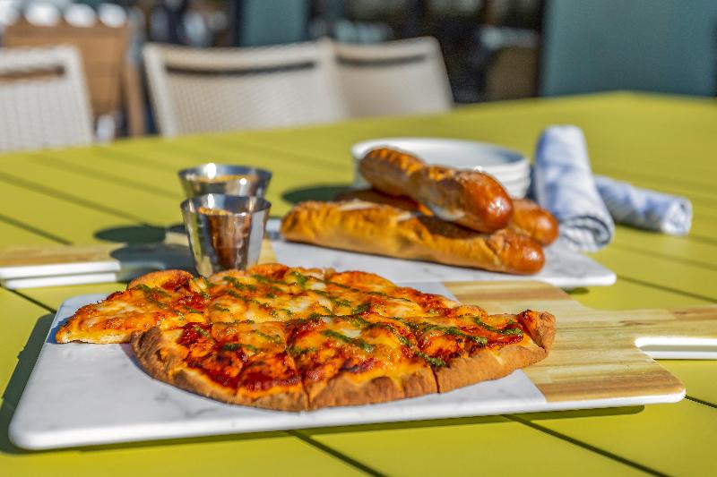 Отель Centro Sonoma Wine Country, Tapestry Collection Hilton