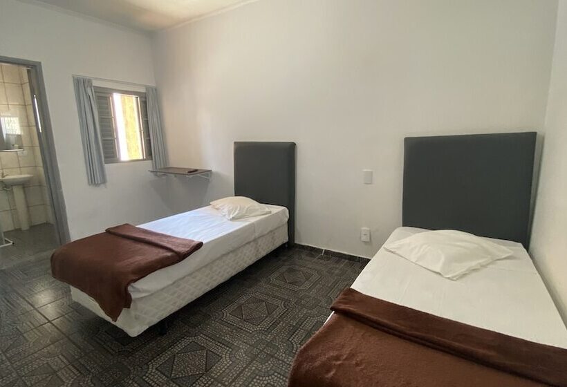 בית מלון כפרי Dos Nobres