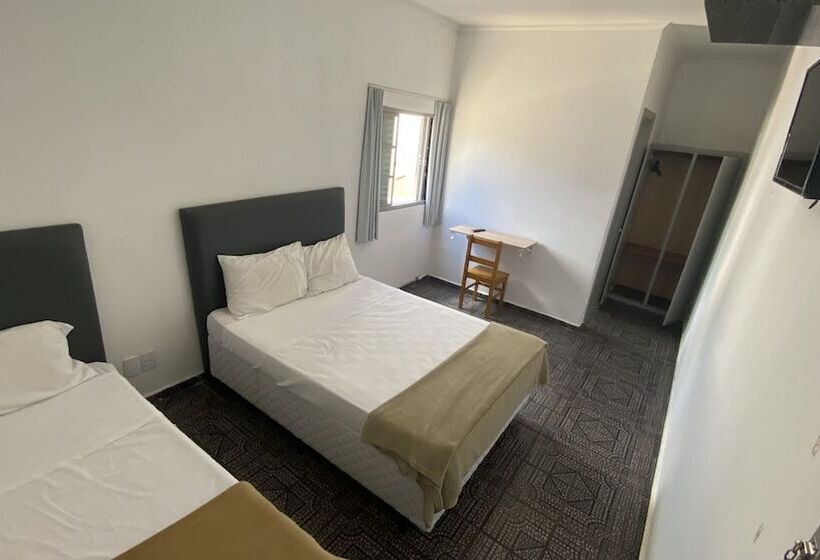 בית מלון כפרי Dos Nobres