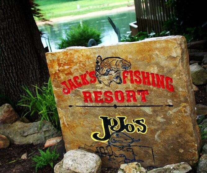 فندق Jack S White River Fishing Resort