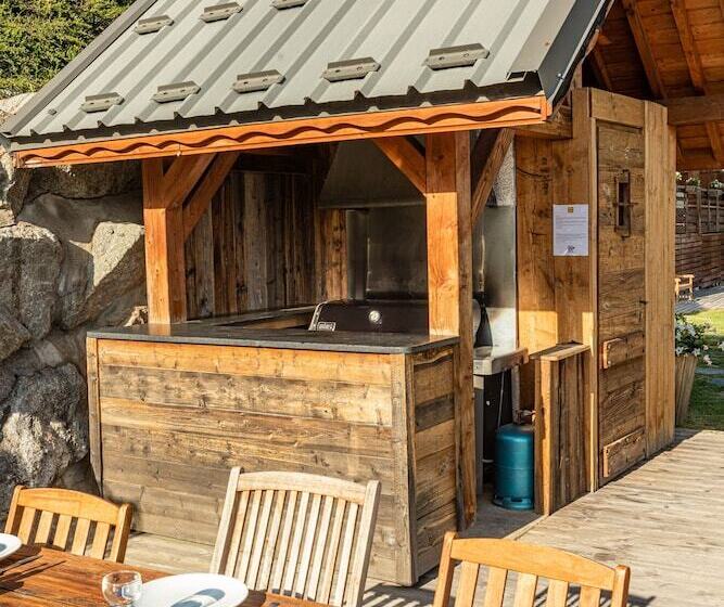 Отель Le V De Vaujany