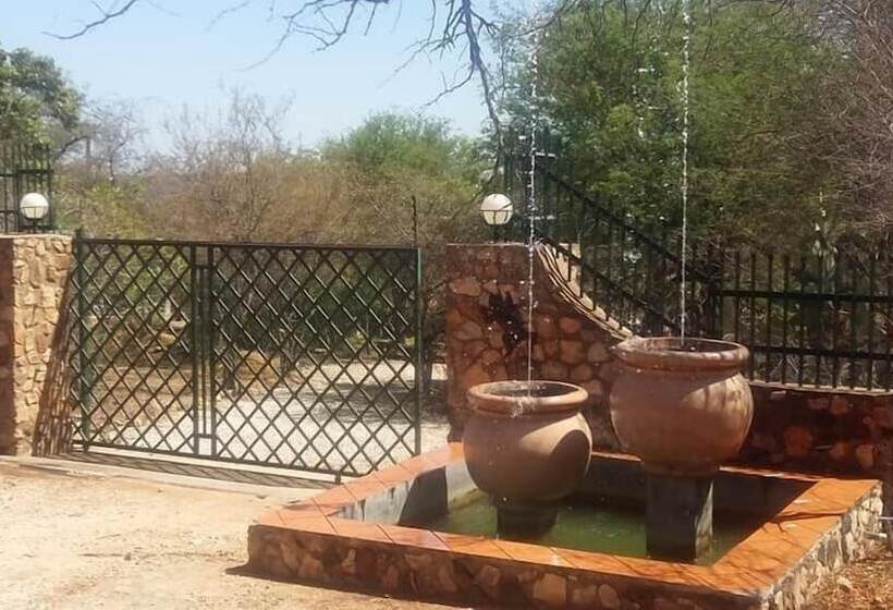 בית מלון כפרי Mali Mali Safari Lodge