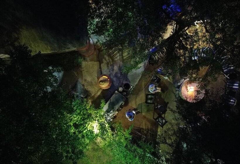 בית מלון כפרי Mali Mali Safari Lodge