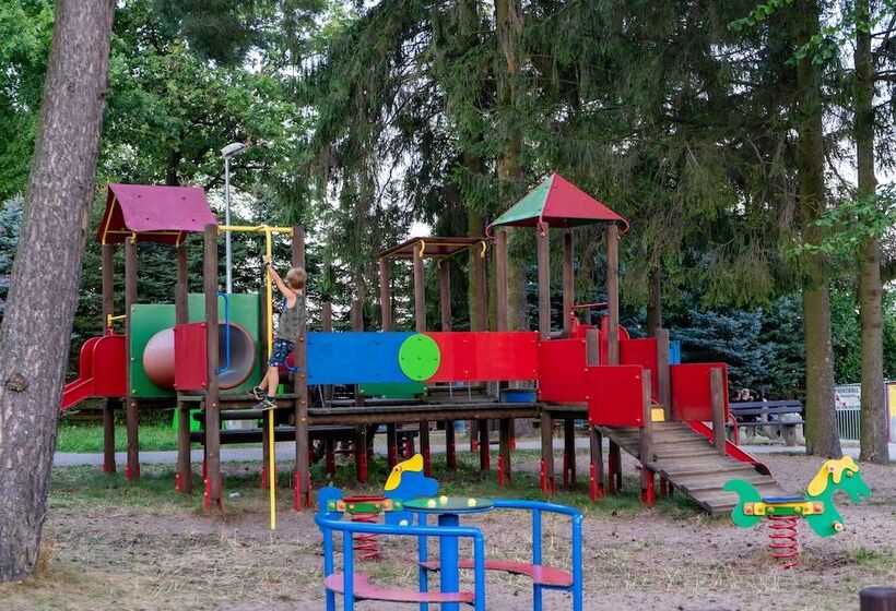 בית מלון כפרי Plaża Resort