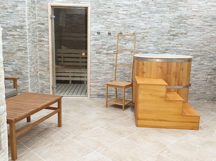 בית מלון כפרי Plaża Resort