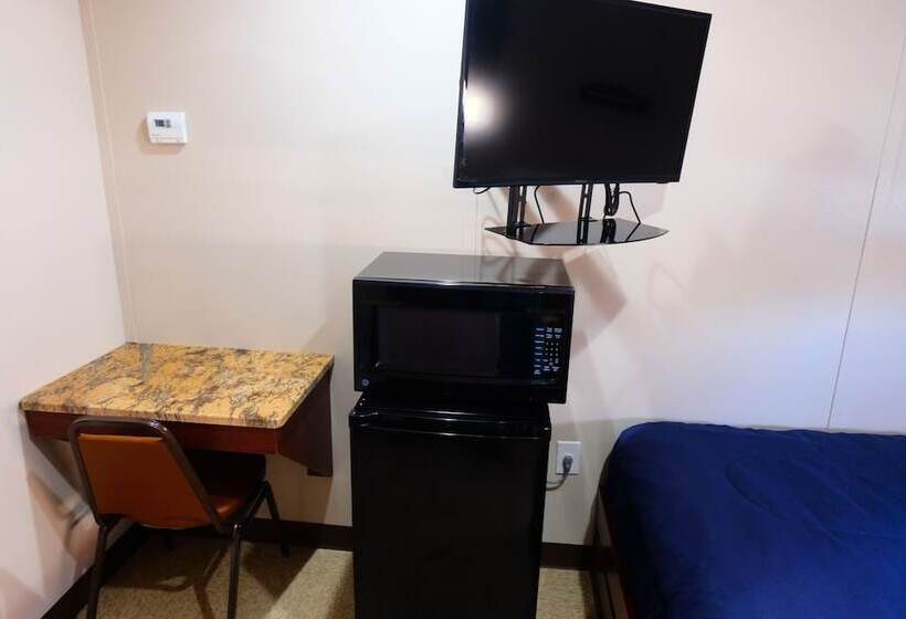 Отель Target Hospitality Kermit North Lodge