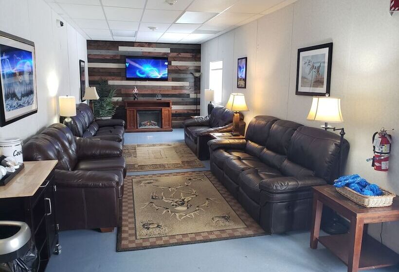 فندق Target Hospitality Williams County Lodge