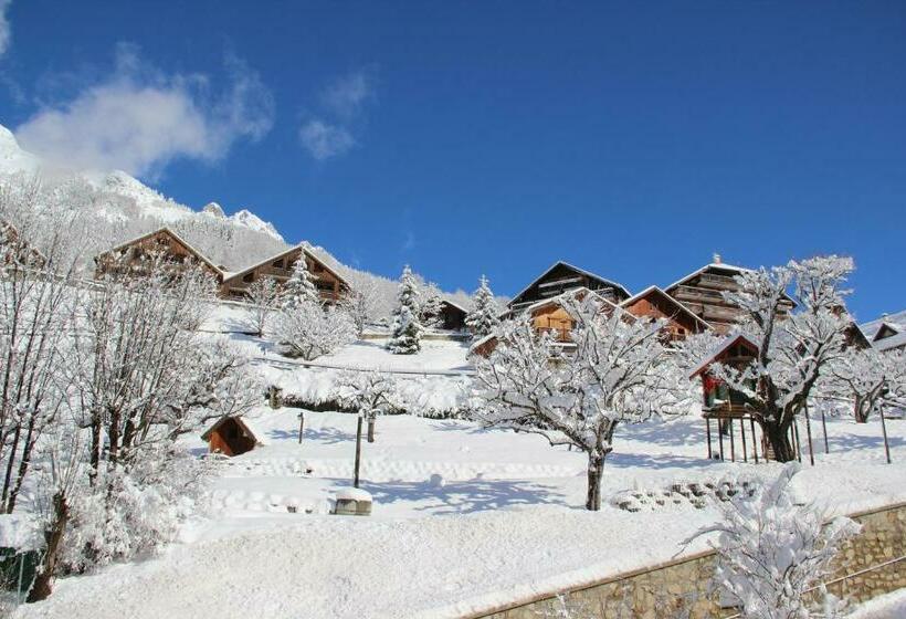 Отель Le V De Vaujany