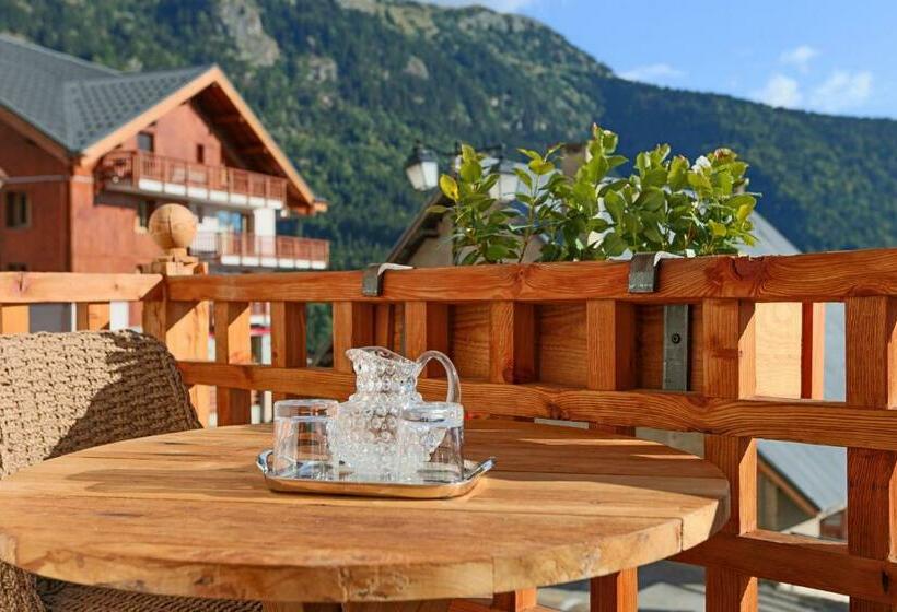 Отель Le V De Vaujany