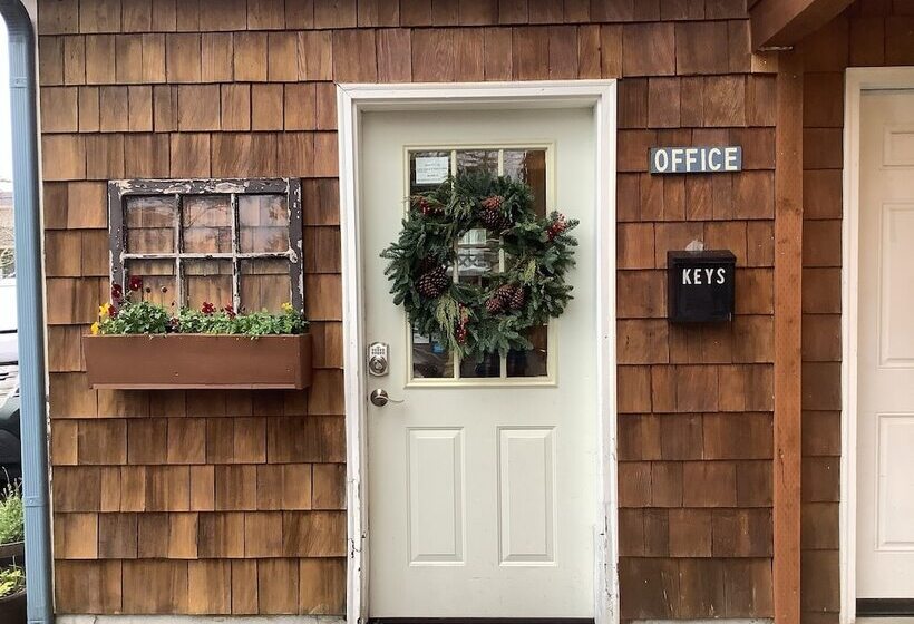 فندق على الطريق South Jetty Inn