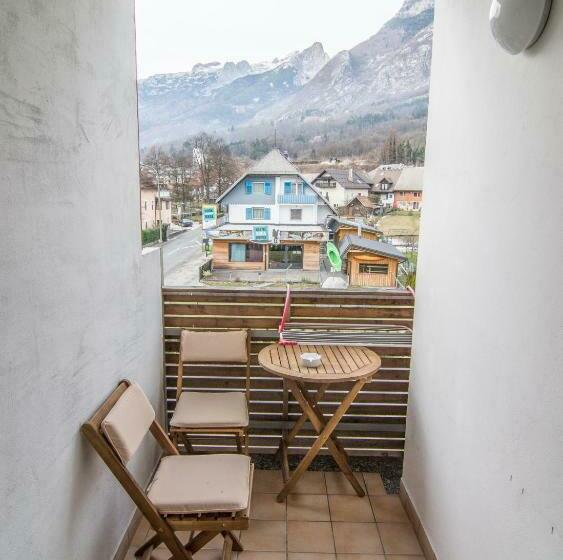 پانسیون Apartments Skok With Free Parking