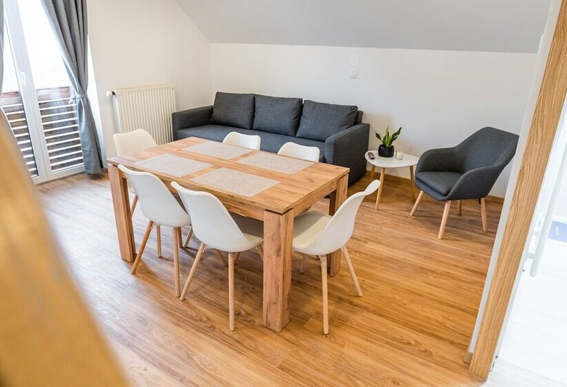 پانسیون Apartments Skok With Free Parking