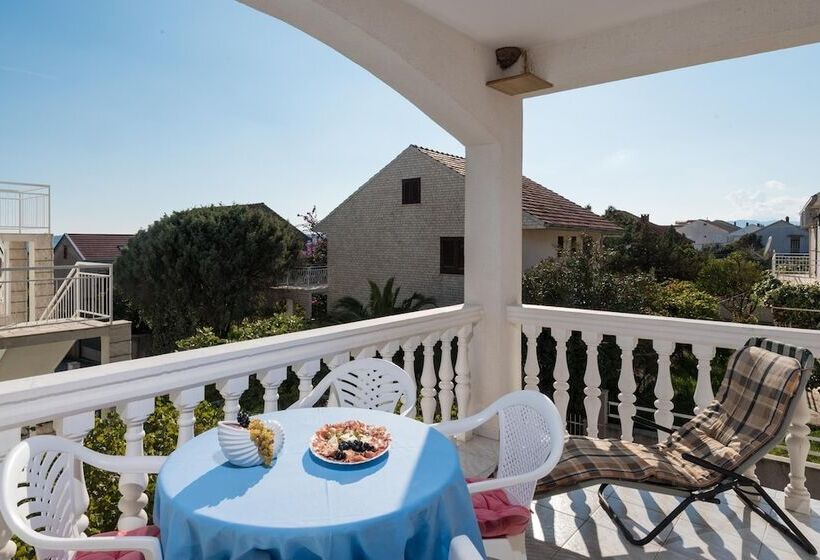 פנסיון Guesthouse Papica